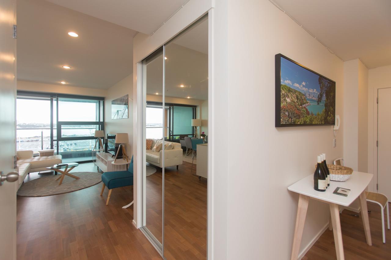 Perfect Location With Harbour Views Apartment Оукланд Екстериор снимка